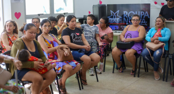Prefeitura de Macapá realiza atividade recreativa às mães assistidas do Centro de Referência de Assistência Social Amor