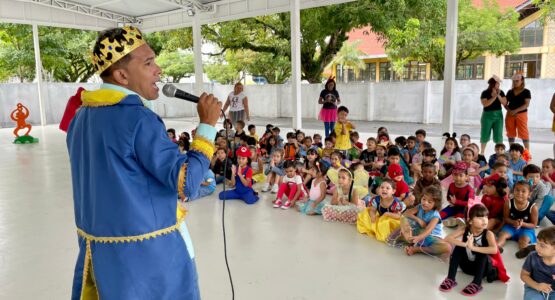 Contação de histórias, canções e incentivo à leitura integram aula inaugural no Centro de Educação Infantil O Pequeno Príncipe – Creche e Pré-escola