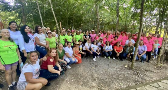 Mulheres atendidas pelo Cram participam de programação de lazer e bem-estar no Bioparque da Amazônia