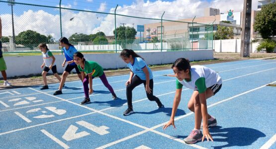 Estudantes de Escolas Municipais de Macapá participam das Olimpíadas do Conhecimento no Estádio Glicério de Souza Marques